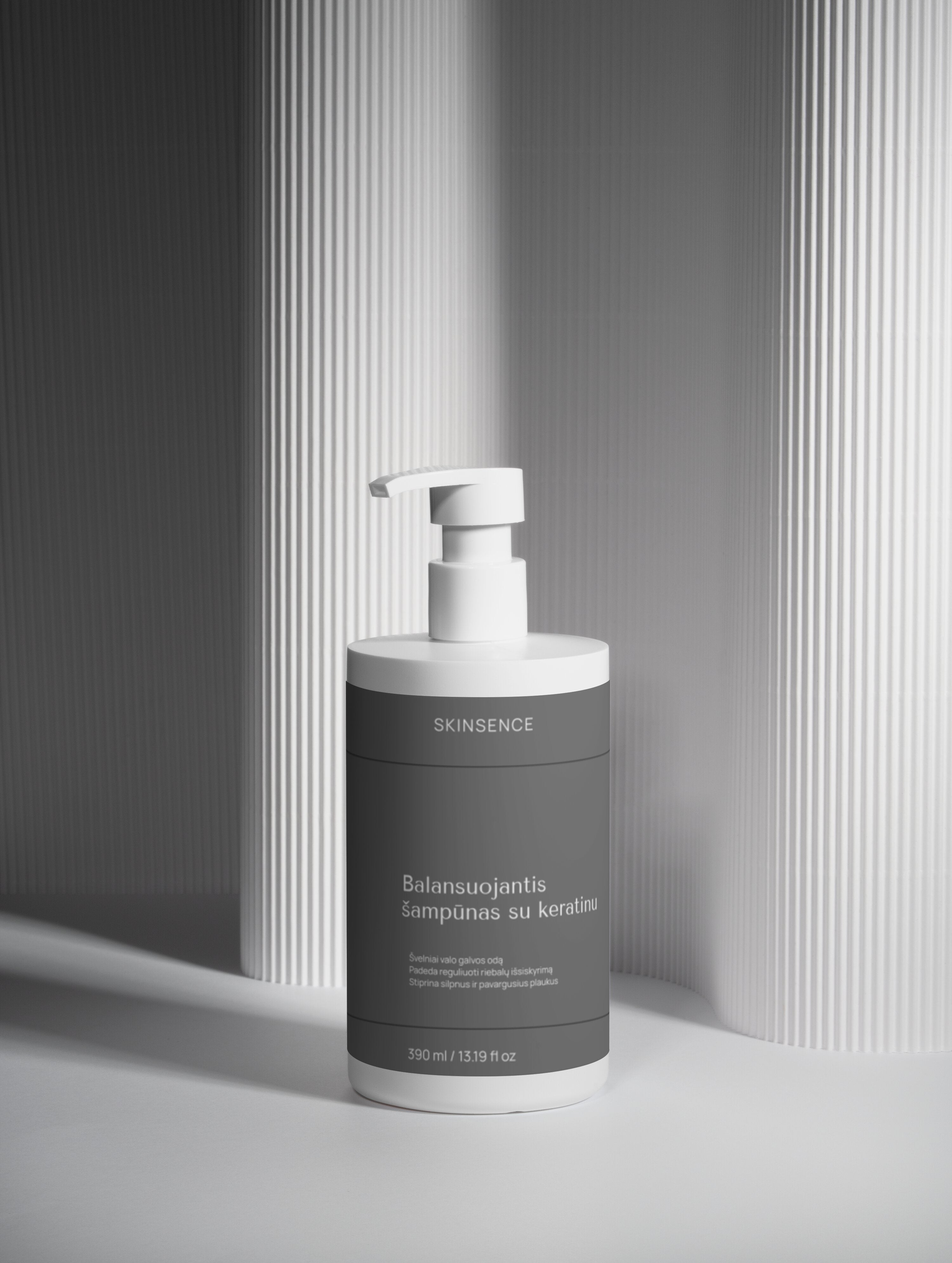 Balansuojantis šampūnas su keratinu - 390ml