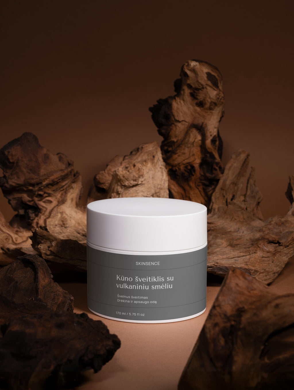 Kūno šveitiklis su vulkaniniu smėliu - 170ml