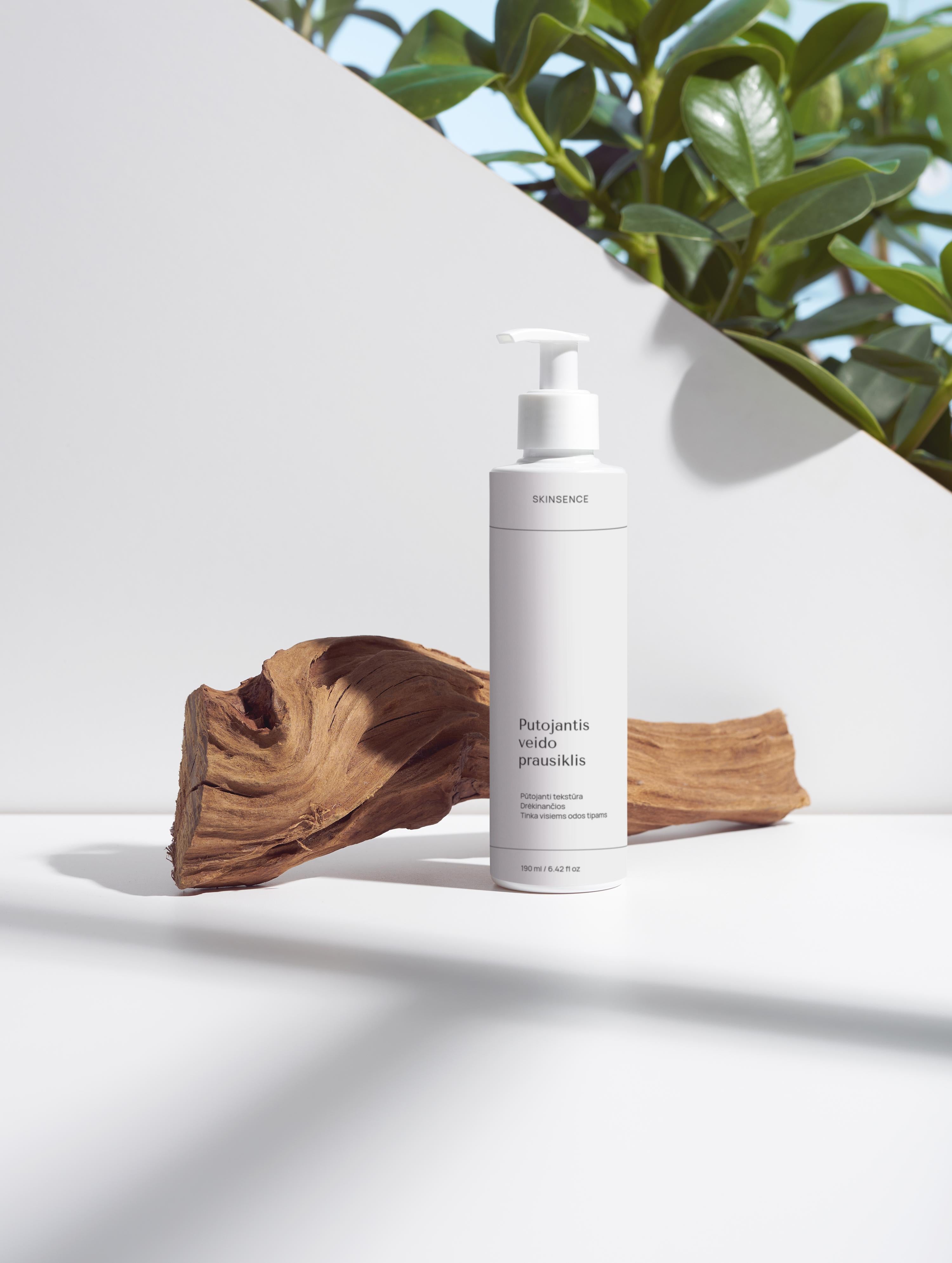 Putojantis veido prausiklis - 190ml
